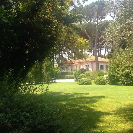 Oda ve Kahvaltı Abbamer 4*